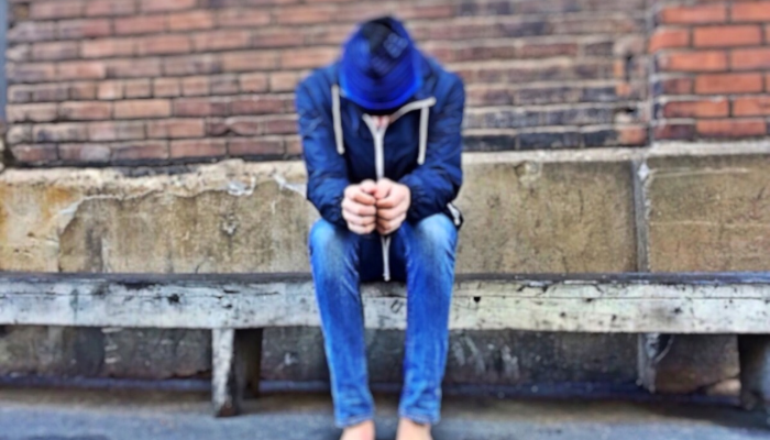 披褂上阵打一生肖，作答解读