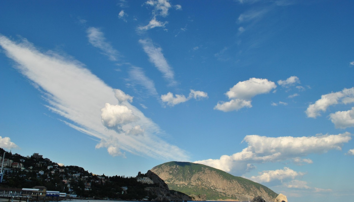 云彩上点灯打一生肖,成语解答 云彩上点灯打一生肖,成语解答