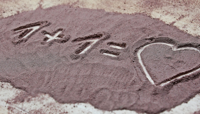 草场代表什么生肖,深度解析关系 草场代表什么生肖,深度解析关系