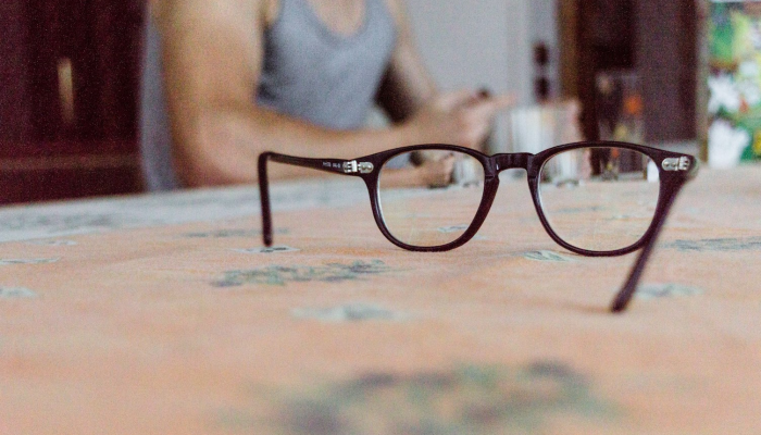 立定脚跟撑起脊打一生肖，专业解答分享落实