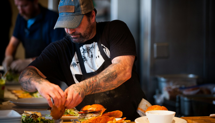 鲜衣美食打一个生肖，全面解读