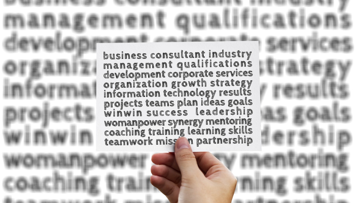 不惜千金买宝刀指什么生肖，词语解释