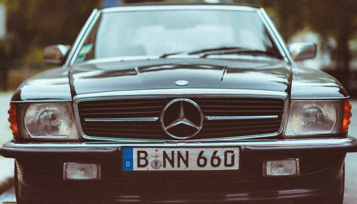 轿车牌照如联邦打一生肖，最新诗意解释