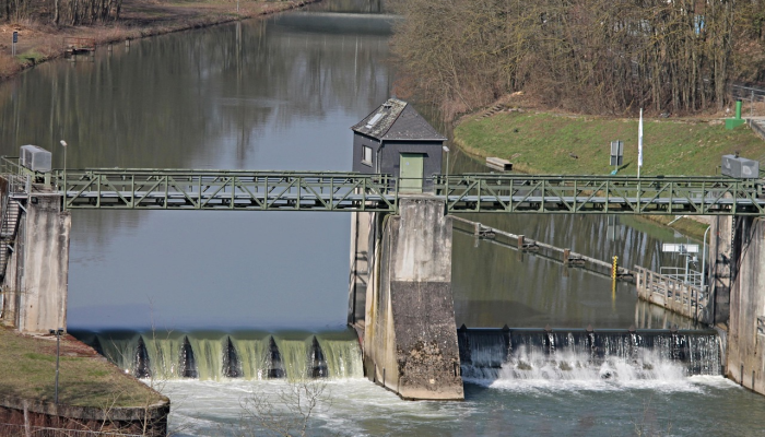 石梁一道锁晴江指什么生肖，精选解释落实